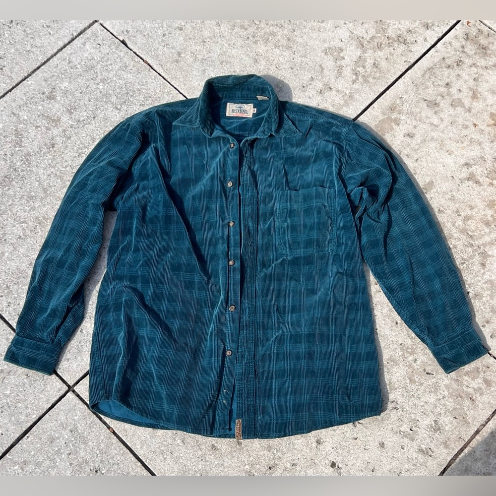 Red head vintage button up